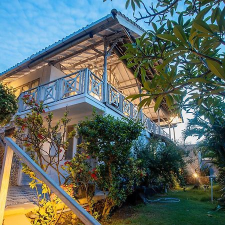 Villa Lanie Lembongan Экстерьер фото