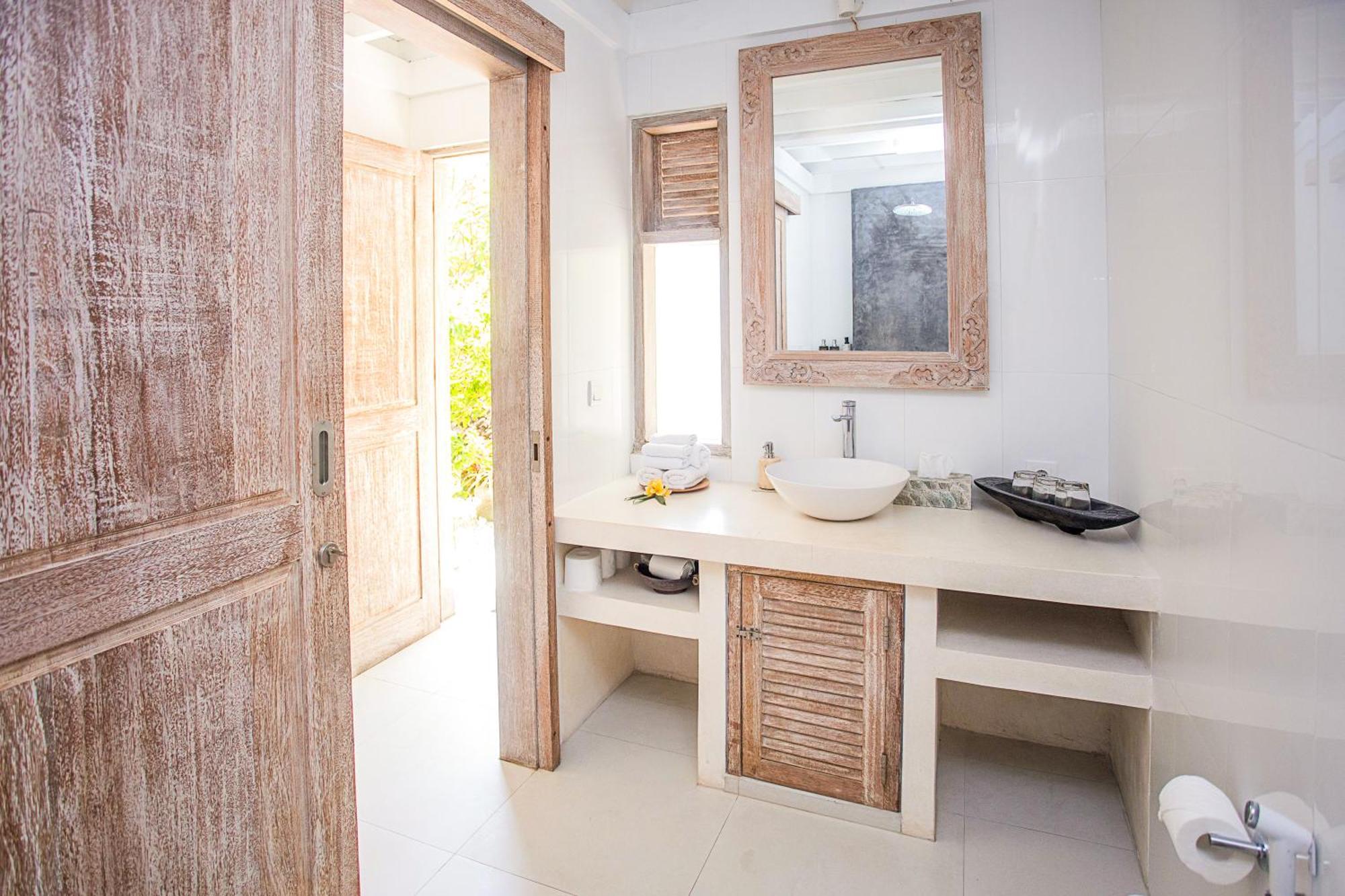 Villa Lanie Lembongan Экстерьер фото