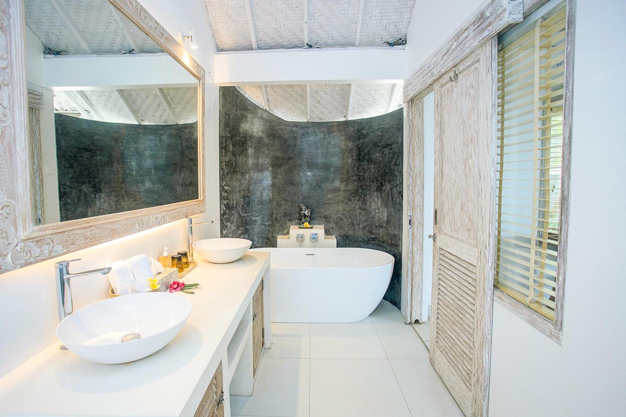 Villa Lanie Lembongan Экстерьер фото