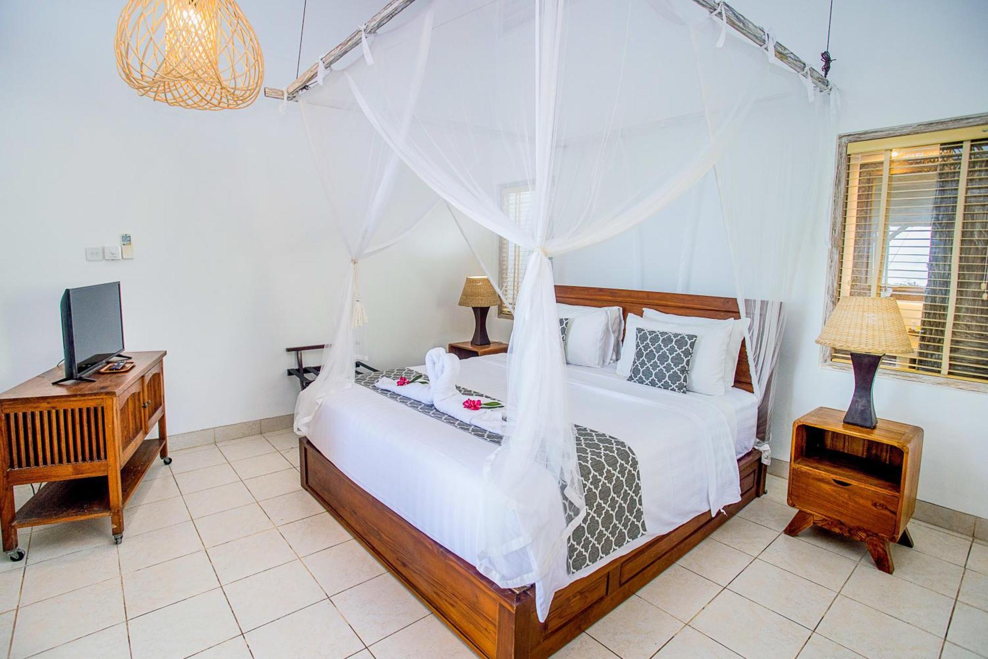 Villa Lanie Lembongan Экстерьер фото